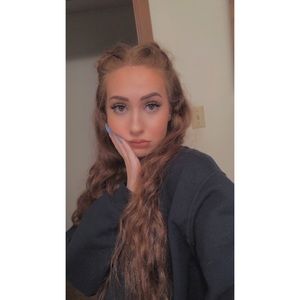 Meet your Posher, Gabrielle